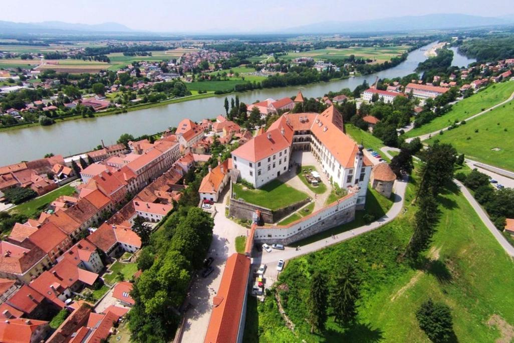 Urlaub Fuer Die Seele - Erholung Pur In Der Natur - Ferienhaus Mit Infrarotkabine & Relax-Raum Rucmanci Bagian luar foto